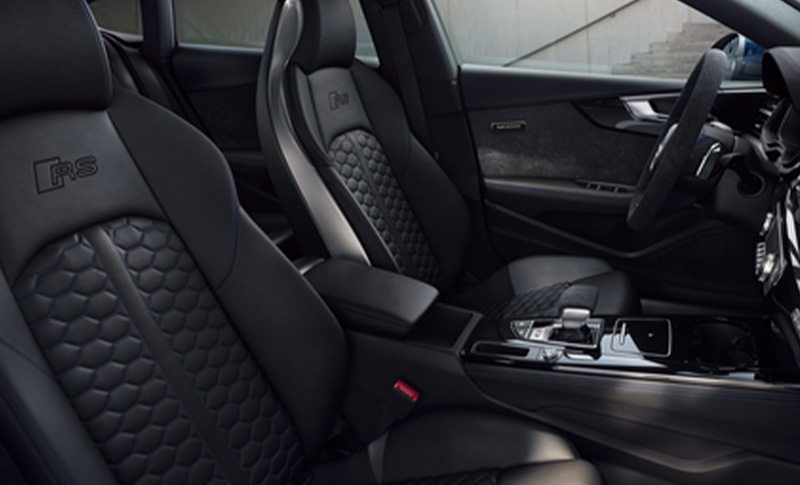 RS Sportsitze des Audi RS 5 Sportback 