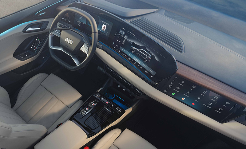 Audi Q6 SUV e-tron Interieur Draufsicht mit Hellen Sitzen. 