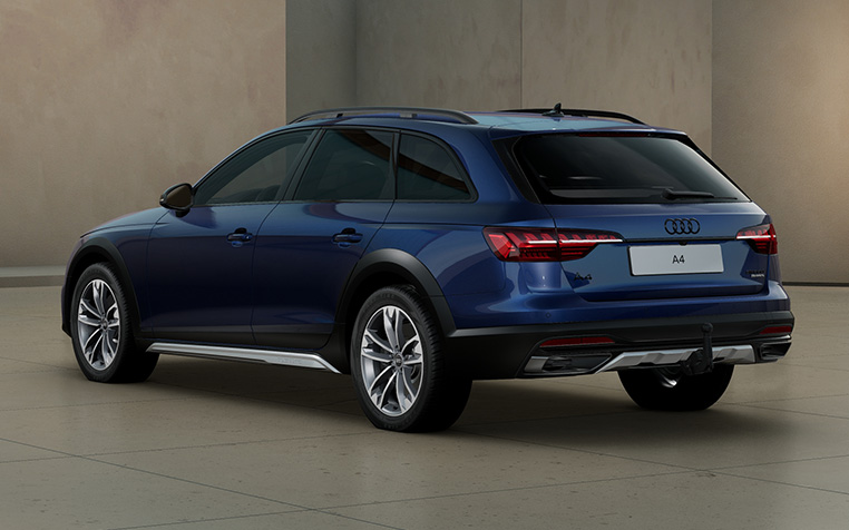 Ein Audi A4 allroad in der R&uuml;ckansicht