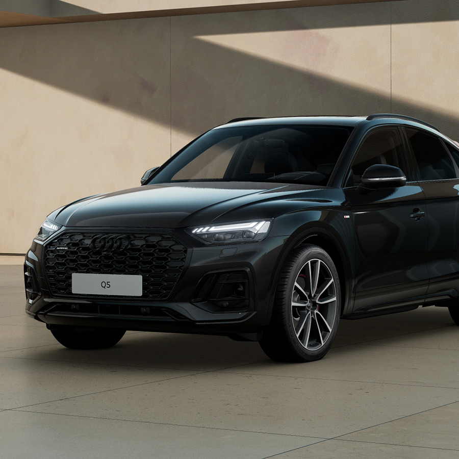 Audi Q5 Sportback in schwarz Front