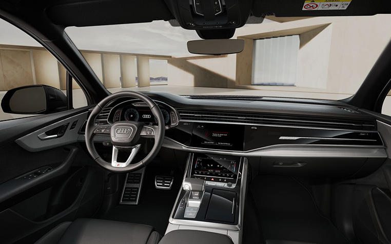 Der Innenraum des Audi Q7 SUV. 