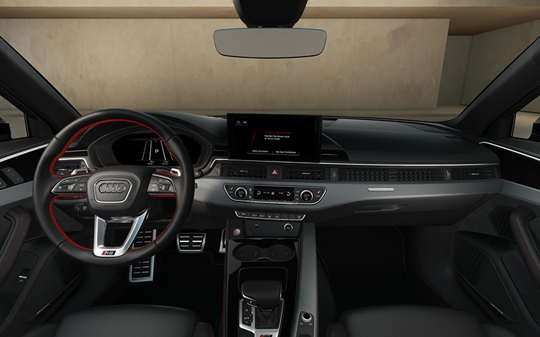 Audi RS 4 Avant Interieur 