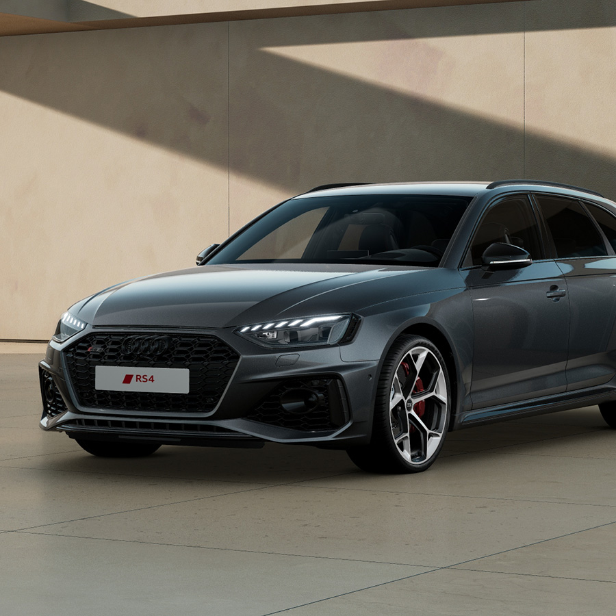 Audi RS 4 Avant in Daytonagrau Perleffekt seitliche Front